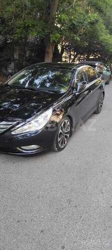 Hyundai Sonata-5