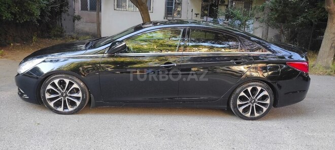 Hyundai Sonata-8