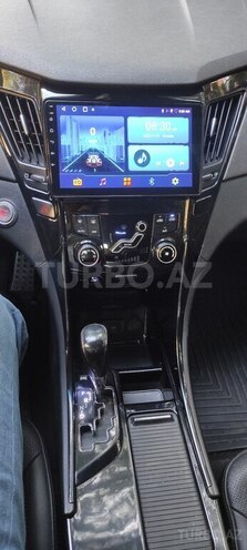Hyundai Sonata-18