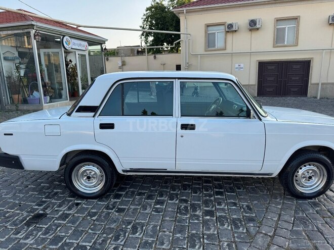 LADA (VAZ) 2107-8