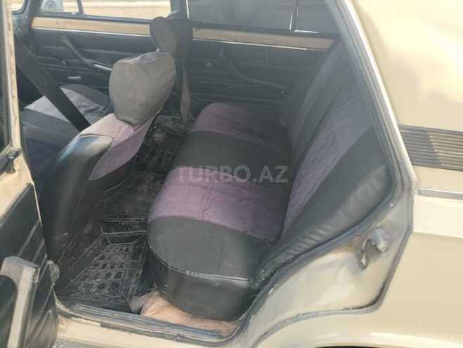 LADA (VAZ) 21011-4