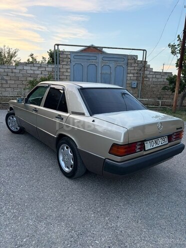 Mercedes 190-6