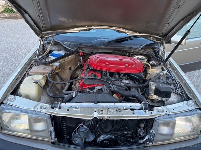 Mercedes 190-16