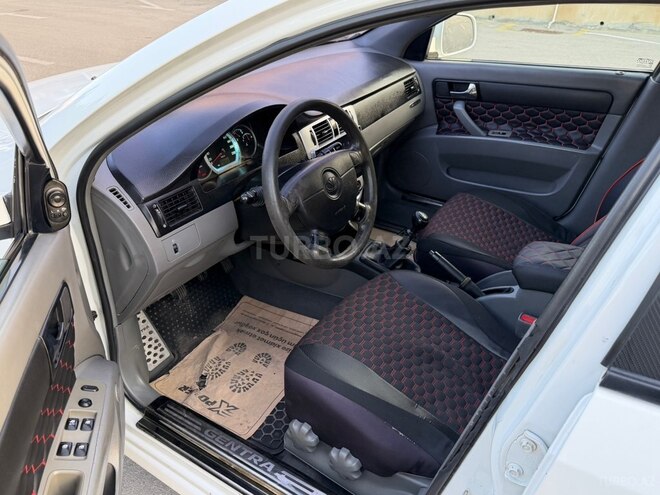 Daewoo Gentra-16