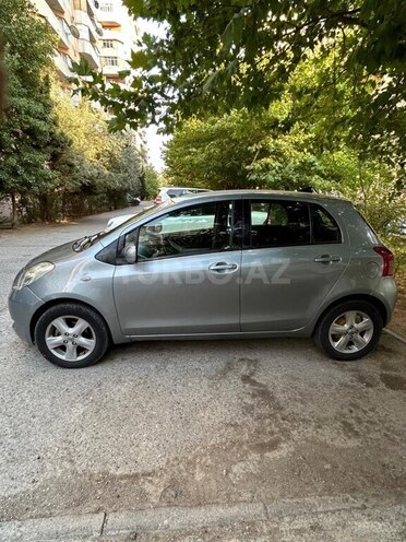 Toyota Yaris-4