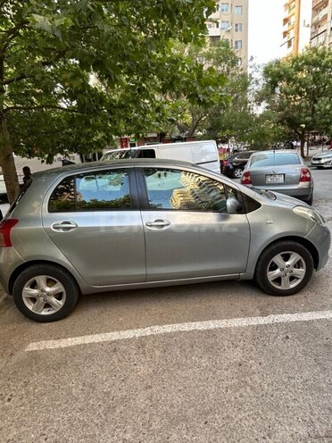 Toyota Yaris-3