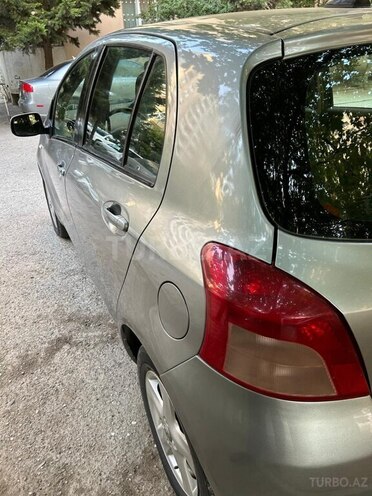 Toyota Yaris-6
