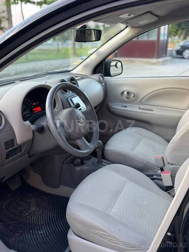 Nissan Micra-12
