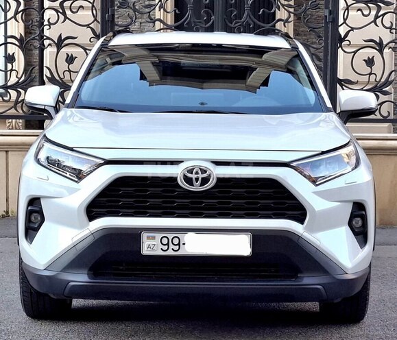 Toyota RAV4-3