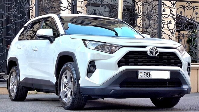 Toyota RAV4-4