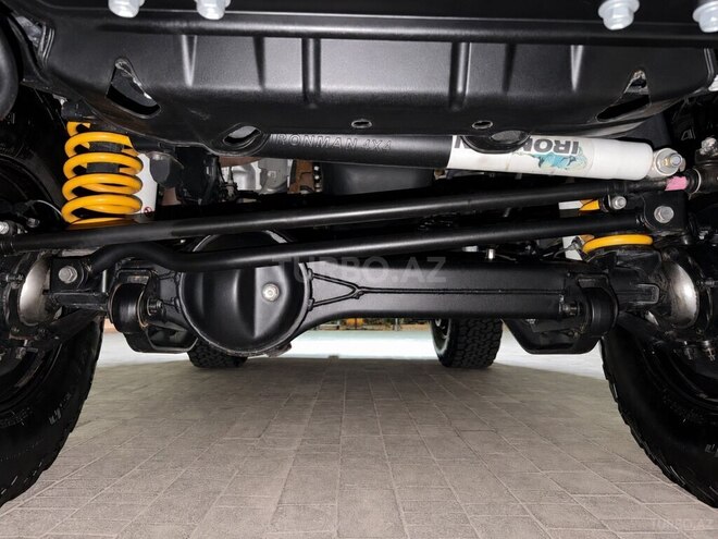 Toyota Land Cruiser-11