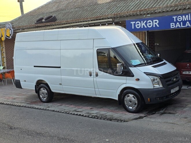 Ford Transit-6