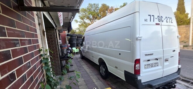 Ford Transit-2