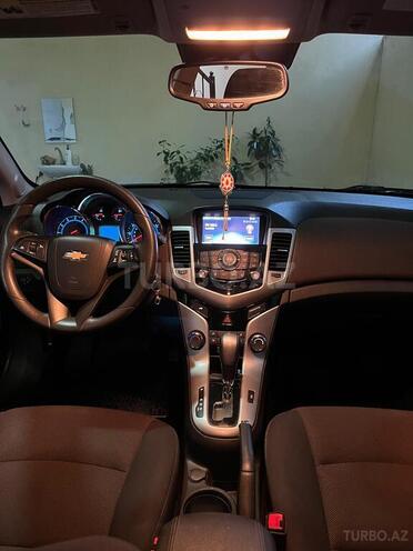 Chevrolet Cruze-11