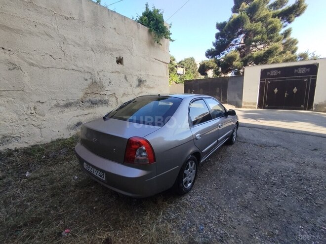 Kia Shuma-4
