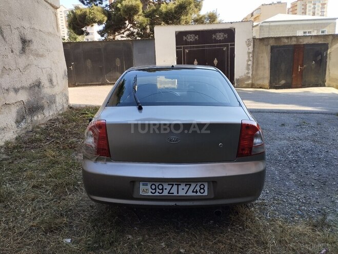 Kia Shuma-5