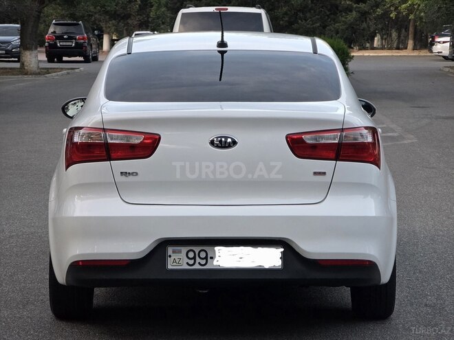 Kia Rio-2