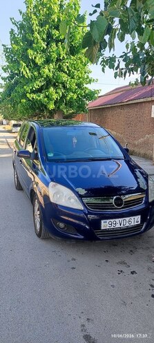 Opel Zafira-1