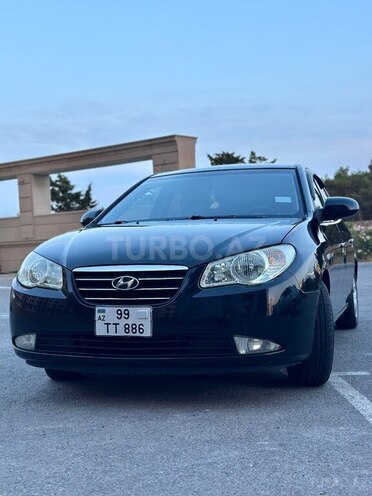 Hyundai Elantra-1
