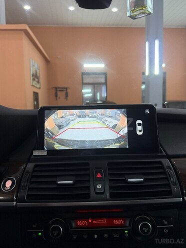 BMW X6-15