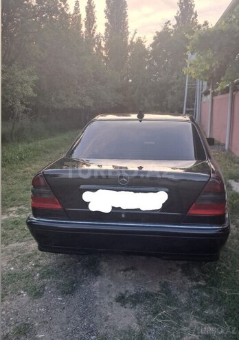 Mercedes C 200-2