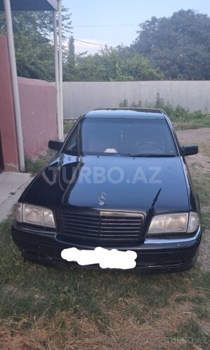 Mercedes C 200-1