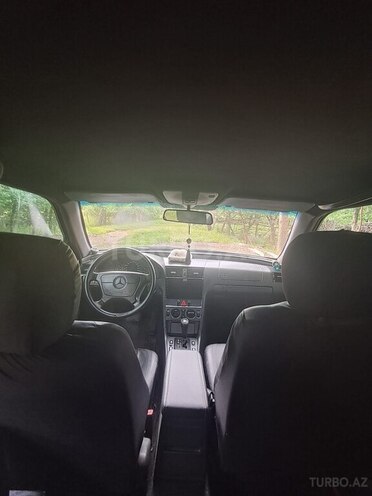 Mercedes C 200-4