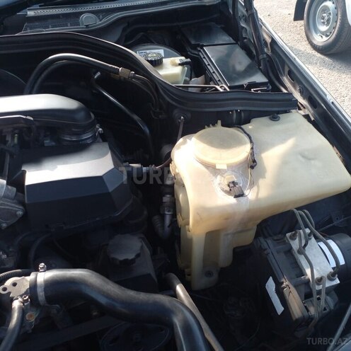 Mercedes C 200-8