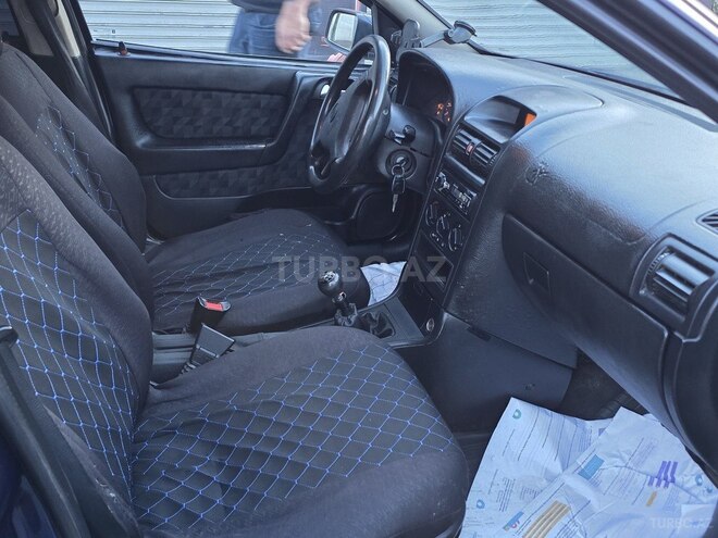 Opel Astra-7