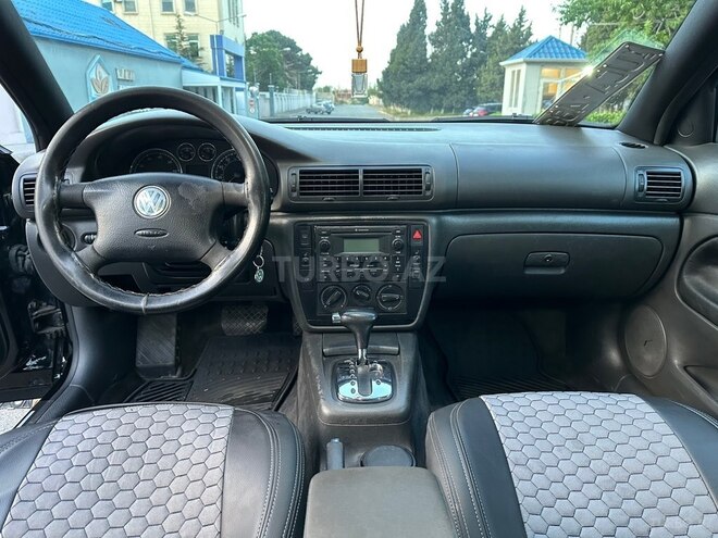 Volkswagen Passat-10