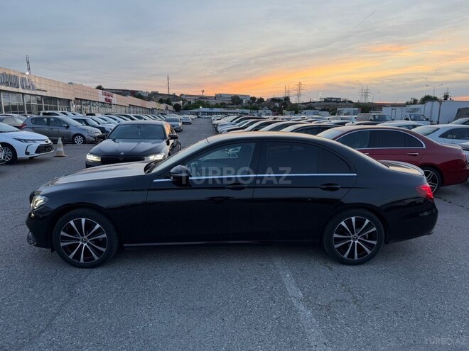 Mercedes E 220 d-5