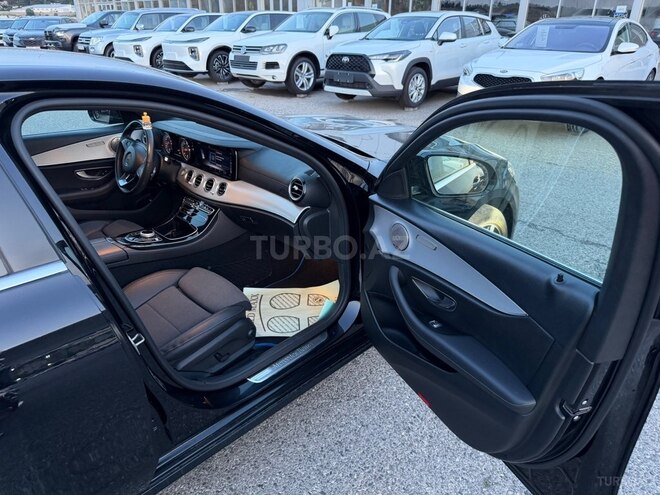 Mercedes E 220 d-16