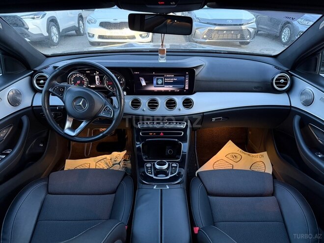 Mercedes E 220 d-10