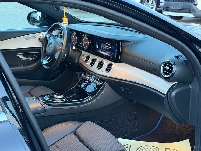 Mercedes E 220 d-15