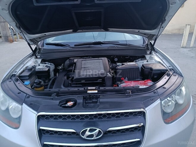 Hyundai Santa Fe-10