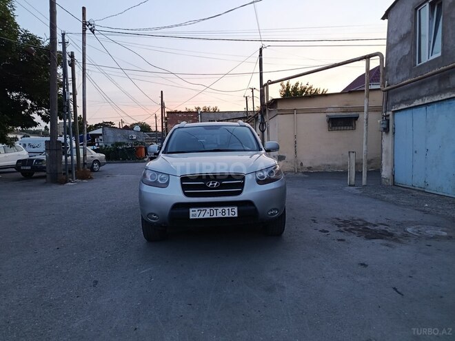 Hyundai Santa Fe-1