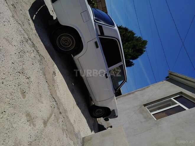LADA (VAZ) 2107-2