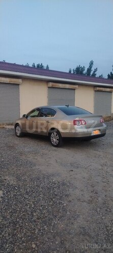Volkswagen Passat-5