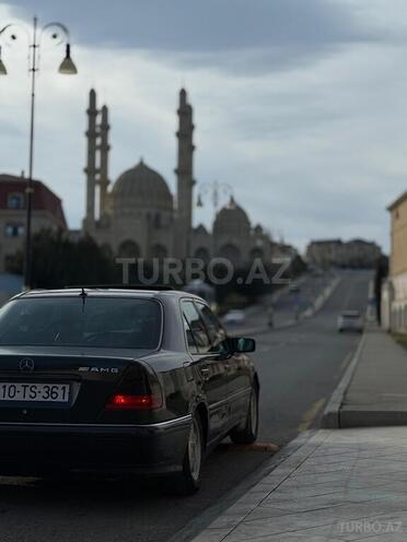 Mercedes C 200-12