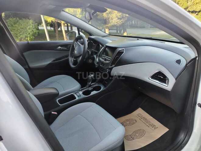 Chevrolet Cruze-9