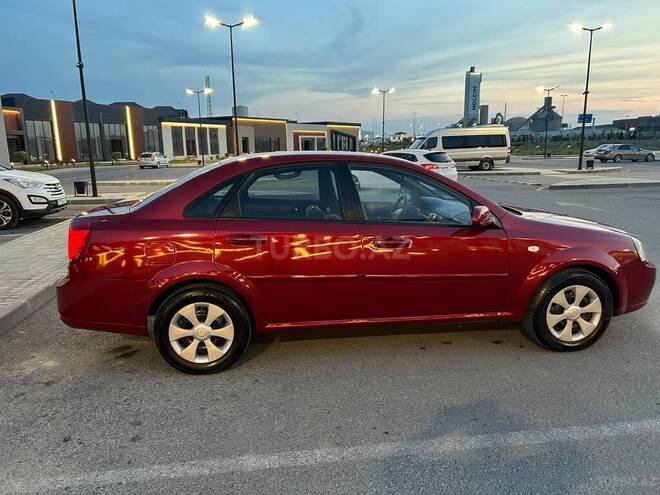 Chevrolet Lacetti-8