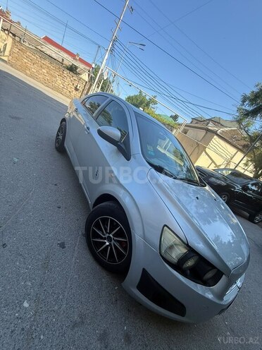 Chevrolet Aveo-6