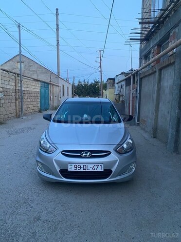 Hyundai Accent-1