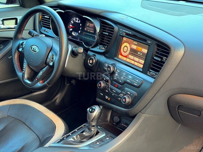 Kia Optima-11