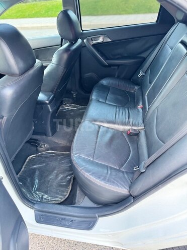 Kia Cerato-13