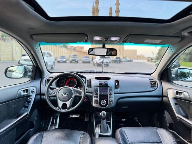 Kia Cerato-9