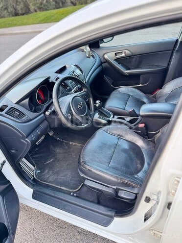 Kia Cerato-12