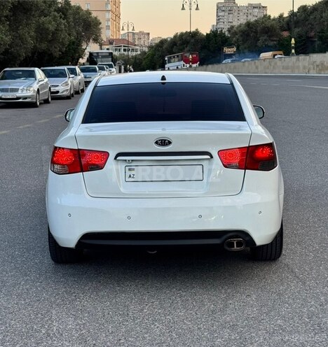 Kia Cerato-8