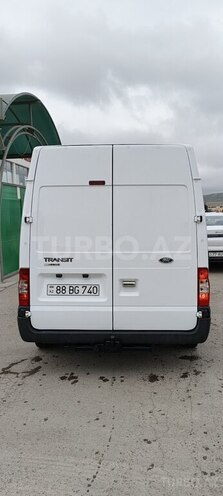 Ford Transit-3