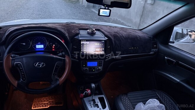 Hyundai Santa Fe-10